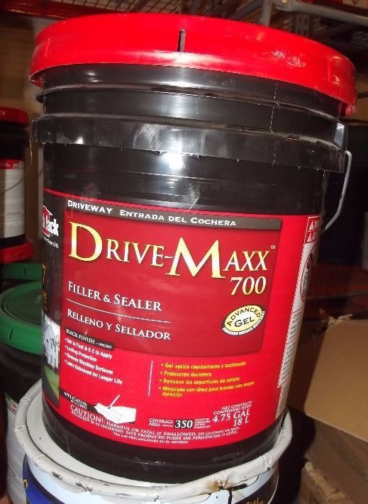 lot 4205 image: BlackJack Maxx-Drive 700 Filler & Sealer
