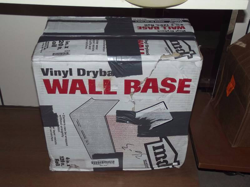 lot 4289 image: NEW Vinyl Drybase Wall Base