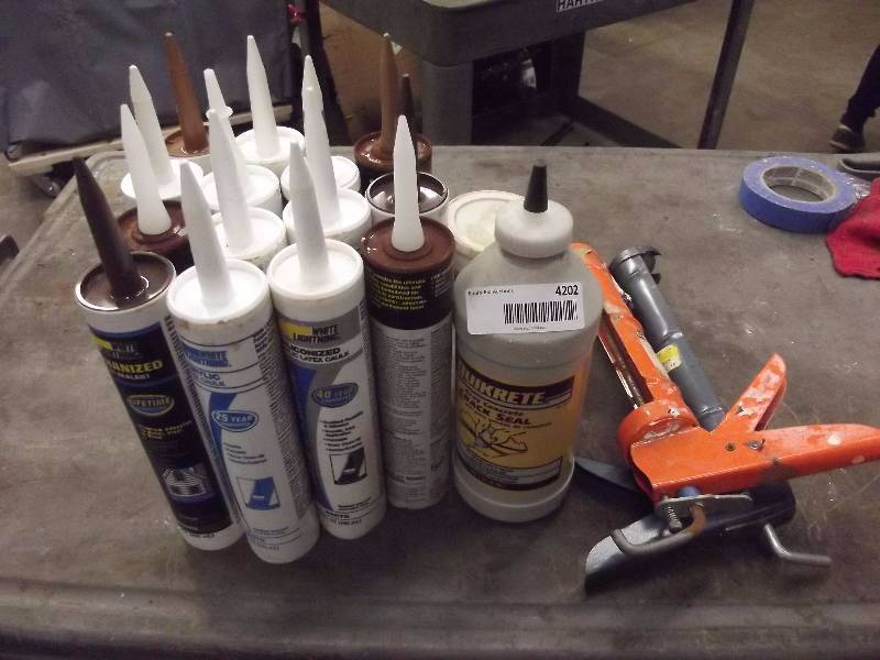 lot 4304 image: Lot of Calk Supplies