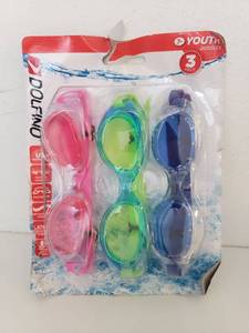 lot 9013 image: Dolfino Youth 3 Pack Gogglea