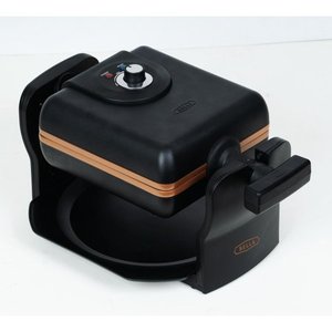 lot 9031 image: BELLA 4 Slice Rotating Black Belgian Waffle Maker