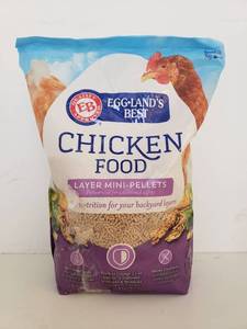 lot 9037 image: EggLands Best Chicken Food Layer Mini Pellets