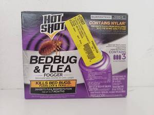 lot 9090 image: Insect Killer Hot Shot Bedbug & Flea Fogger 3 pk