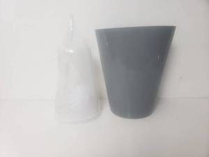lot 9133 image: Bathroom TrashcanScrubber Combo