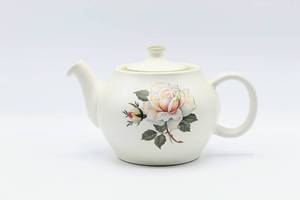 lot 2022 image: Vintage Denby Stoneware 2.5 Pt Teapot Made in England
