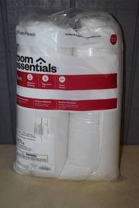 lot 448 image: Room Essentials 2 Pack Standard Pillows