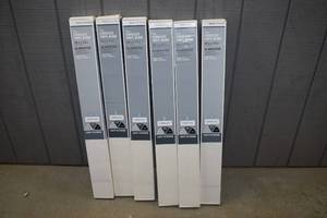 lot 3 image: 6 Cordless Mini Blinds