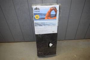 lot 19 image: Reversible Camping Mat Rug 8 x 20