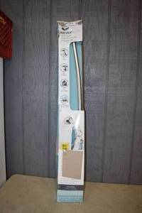 lot 98 image: Zenna Home Aluminum No Rust Curved Shower Rod Chrome