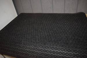 lot 99 image: Commercial Grade Rug 3 x 4