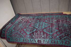 lot 100 image: 3 Maples Throw Rugs Accent Rugs WineBerry 30 x 46