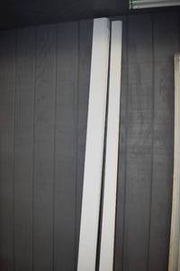 lot 128 image: 5 Pieces Base Trim 4 14 Primed Wood and 2 Pieces 3 14 x 8