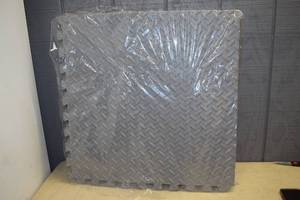 lot 153 image: 6 Squares Foam Flooring 24 x 24