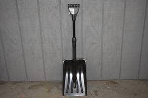 lot 213 image: Home Plus Telescoping Plastic Shovel