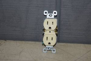 lot 239 image: 25 Duplex Plugs Almond