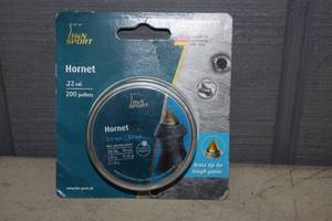 lot 303 image: 200 Hornet .22 Cal Pellets