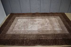 lot 313 image: JC Penney Home Accent Rug 30 x 45