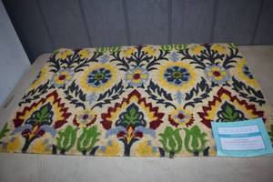 lot 314 image: Waverly Door Mat 24 x 36