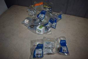 lot 387 image: 24 Adjustable Limit Thermostats