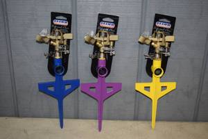 lot 320 image: 3 Dramm Impulse Sprinklers