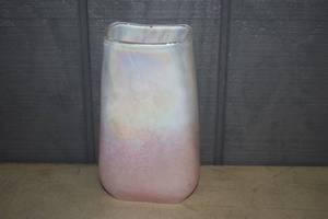 lot 341 image: 6 Pretty In Quartz Vases 9 tall