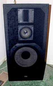 lot 6007 image: Pair of Vintage Sansui Classique S-1000 Speakers