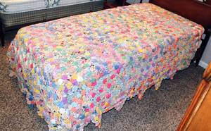 lot 6063 image: VintageAntique Yo-Yo Quilt Coverlet 64 x 104 - Beautiful