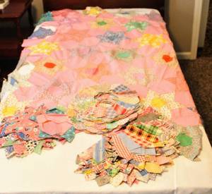 lot 6073 image: VintageAntique Unfinished Quilt Top with 57 Quilted pieces to finish this up
