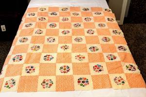 lot 6074 image: VintageAntique Quilt Top with Embroidered Flower Design 42 x 46