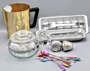 lot 6048 image: Vintage Pyrex 6 Cup Stainless Glass Coffee Pot with Lid # 8446, (2) Vintage Aluminum Ice Cube Trays, Vintage Regal Ware Aluminum Pitcher, (2) Vintage Loose Leaf Tea BallsStrainers and Aluminum Stirrers