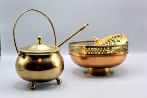 lot 6058 image: (2) Piece Vintage Copper and Brass Lot