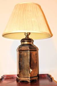 lot 6192 image: Vintage Brass and Bronze Rubbed Table Lamp 18 Tall