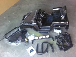 lot 162 image: Costway 12 Volt Ride-On Jeep