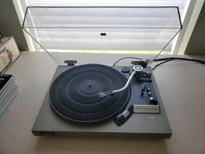 lot 3 image: Technics by Panosonic Turn Table