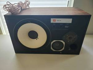 lot 4 image: JBL Model L100 Speaker