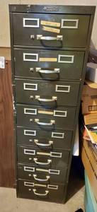 lot 5221 image: Steel Master 8 Drawer Filing Cabinet.Smooth Drawers