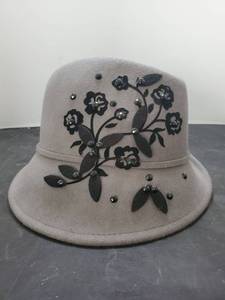 lot 6063 image: Grey Felt Fidora