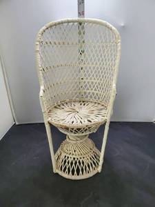 lot 6066 image: White Wicker Doll Chair