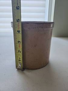 lot 6082 image: Stoneware Crock