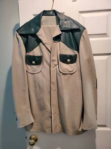 lot 6092 image: Vintage Mens Green Corduroy Suit Jacket and Pants