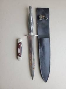 lot 6131 image: Stainless Steel Dagger with Sheath and Buck Pocket Knife