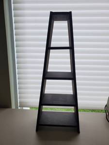 lot 6133 image: Wooden Triangle Table Shelf
