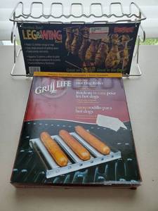 lot 6148 image: Stainless Steel Hot Dog Rollers and Leg & Wing Rack