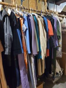 lot 6153 image: Lot of Vintage Mens and Womens