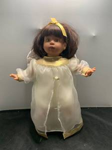 lot 7483 image: Angel Baby Doll