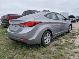 lot 1260 image: 2015 Hyundai Elantra Sedan 4-Door- Vin 5NPDH4AE4GH730065