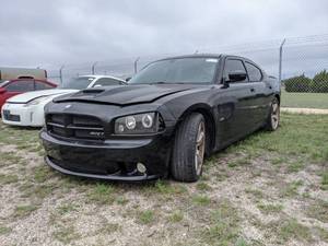 lot 1269 image: 2006 Dodge Charger SRT8 Sedan - Vin 2B3LA73W26H371170