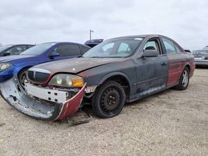 lot 1284 image: 2000 Lincoln LS Sedan 4-Door - Vin 1LNHM86S2YY786505