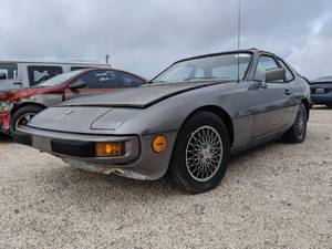 lot 1299 image: 1981 Porsche 924 Coupe - Vin WP0AA0922BN450194