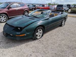 lot 1330 image: 1996 Camaro 3.8L V6 5 Spd Manual Transmission - Vin 2G1FP32K0V2100507